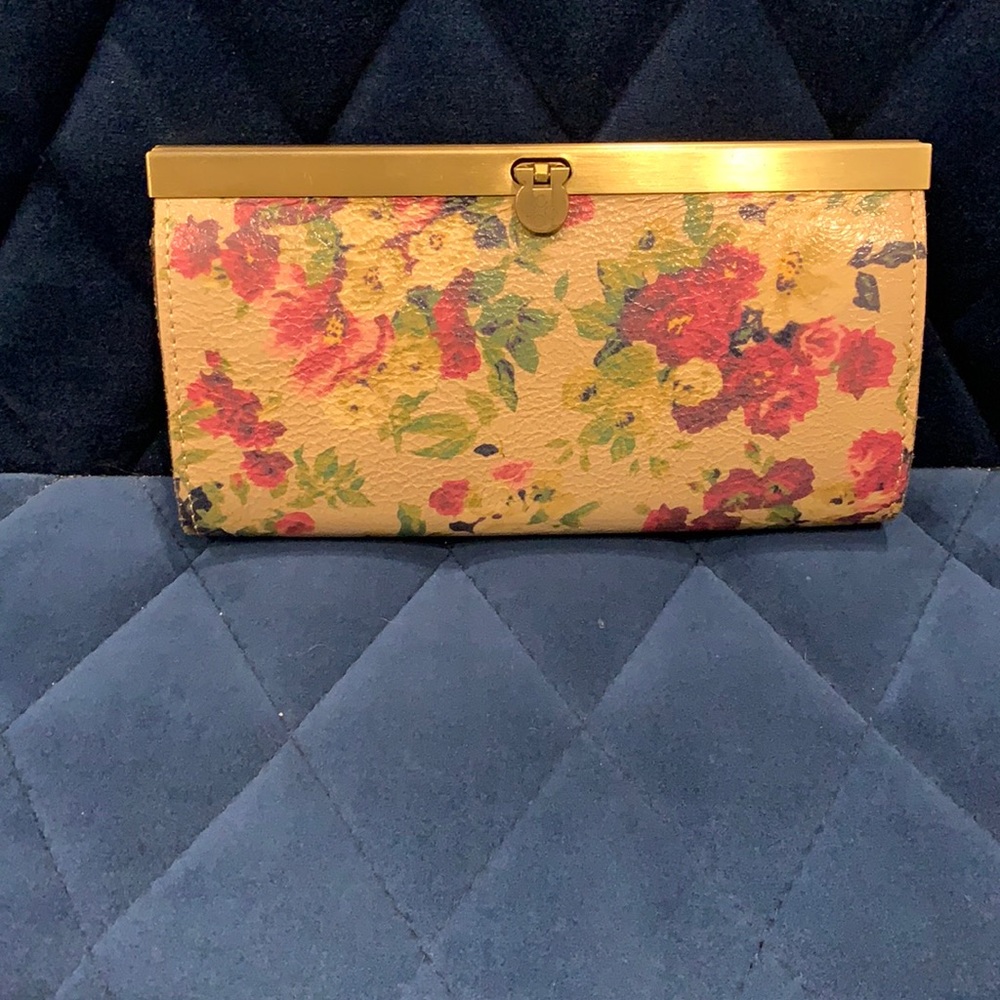 Patricia Nash clutch wallet